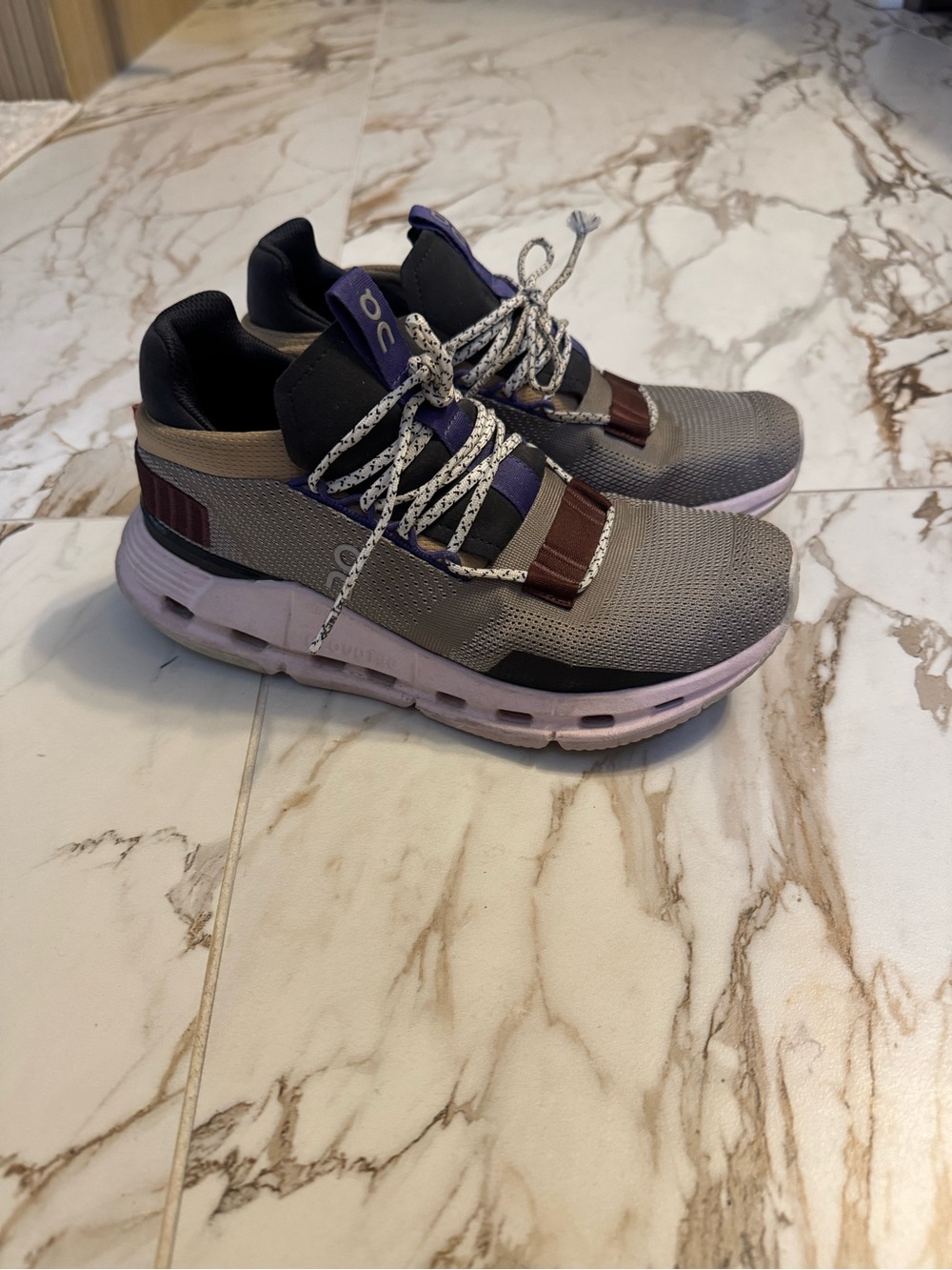 On Running Women’s Shoes Size 7 Cloudnova Sneakers in tan with Purple Accent
